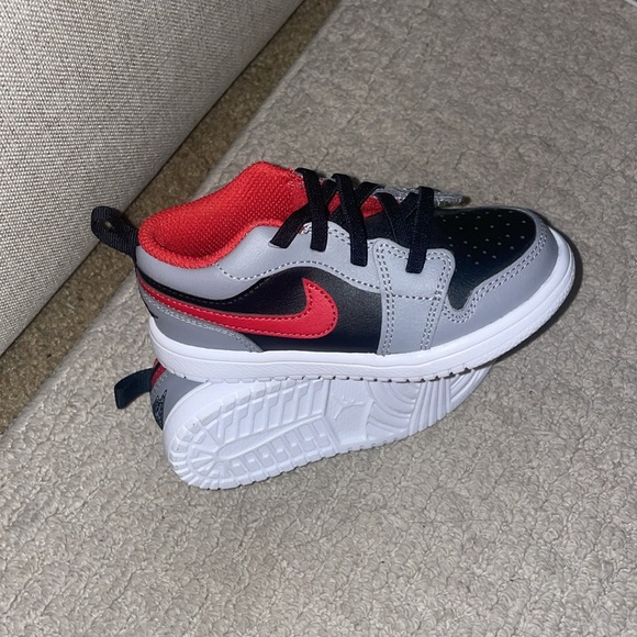Nike Jordan brand new shoes size 9 for toddlers (red gray and black) - Picture 3 of 8